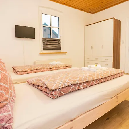 Seebuehnenblick * Seeham