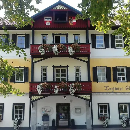 Seebühnenblick Apartamento Seeham